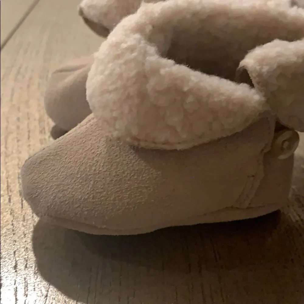Baby worm boot